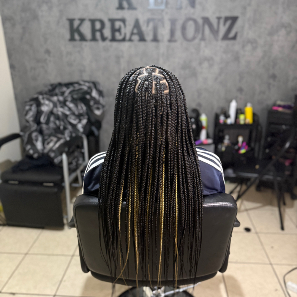Knotless Braids at Ken Kreationz in ACRES, FL