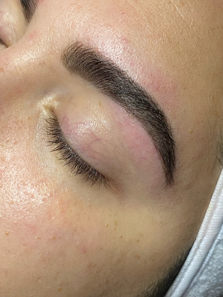 Eyebrow Threading And Tint