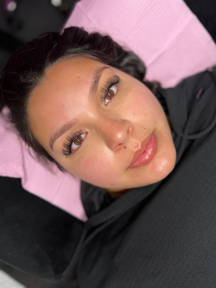 Classic + Lashes