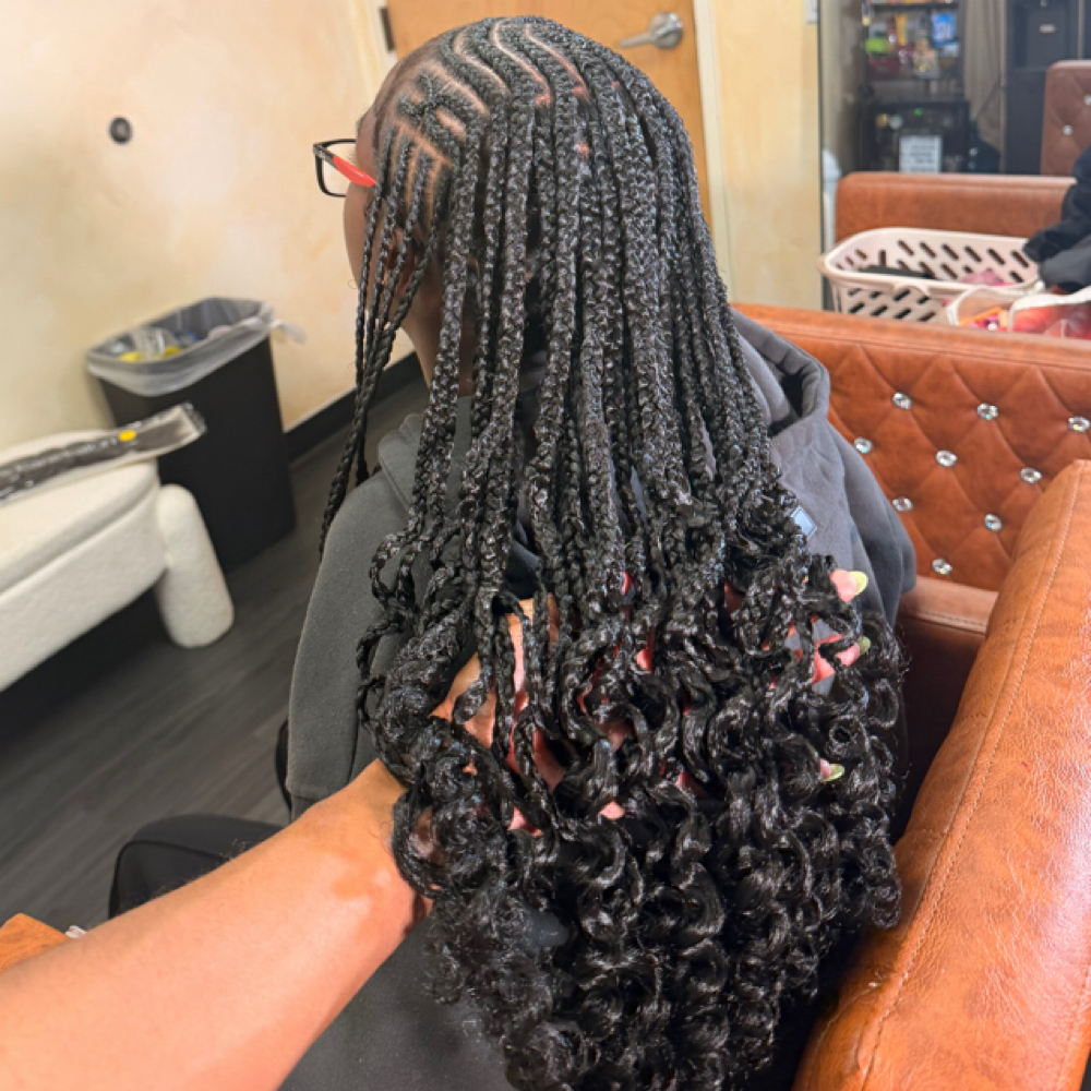 1/2 Feed-In 1/2 Knotless at Stylesby.anna in Los Angeles, CA