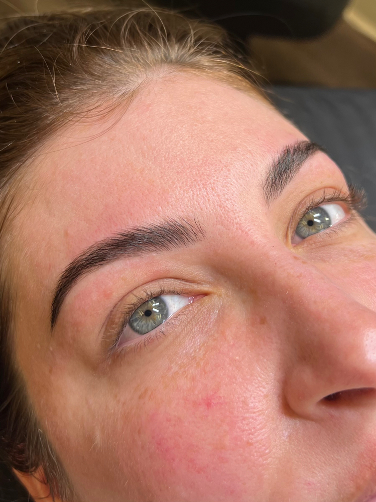 Brow Lamination, Clean Up & Tint