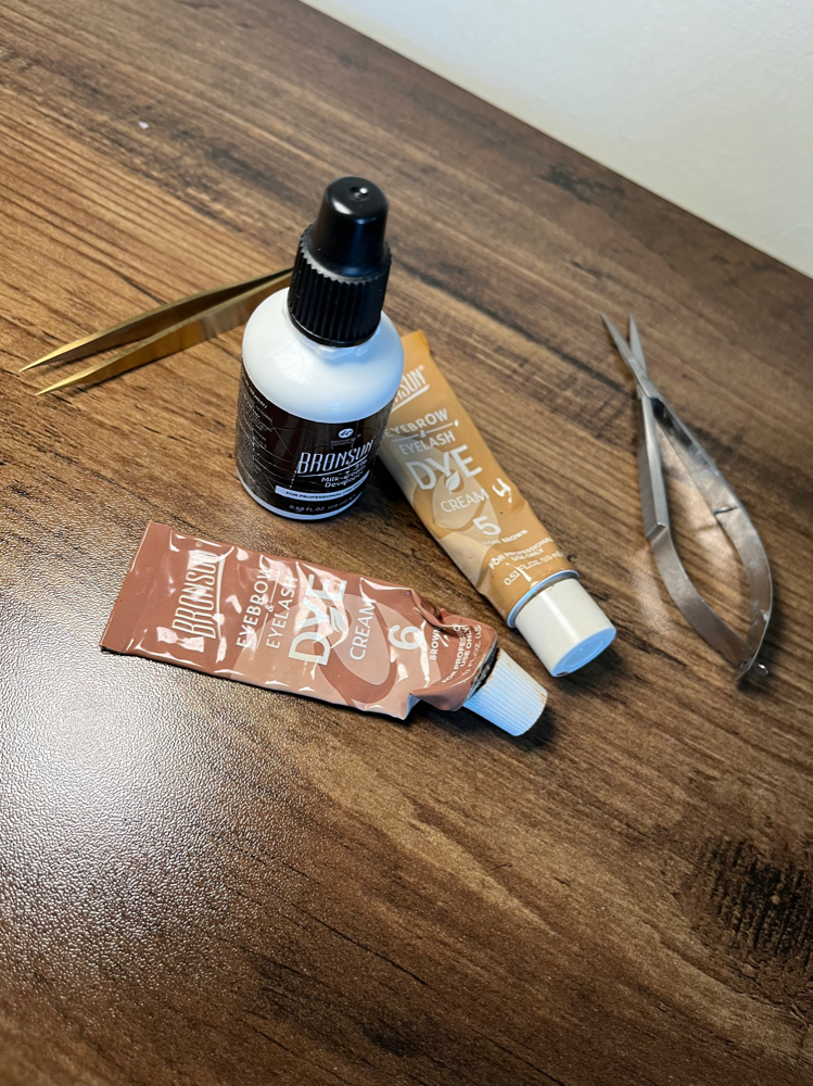 Brow Lamination (Regular Brow Tint)