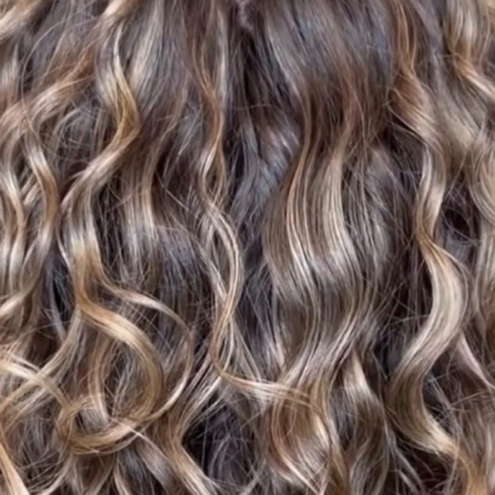 The Waveluxe Color at Noticeably Niecy Studios in Dallas, TX