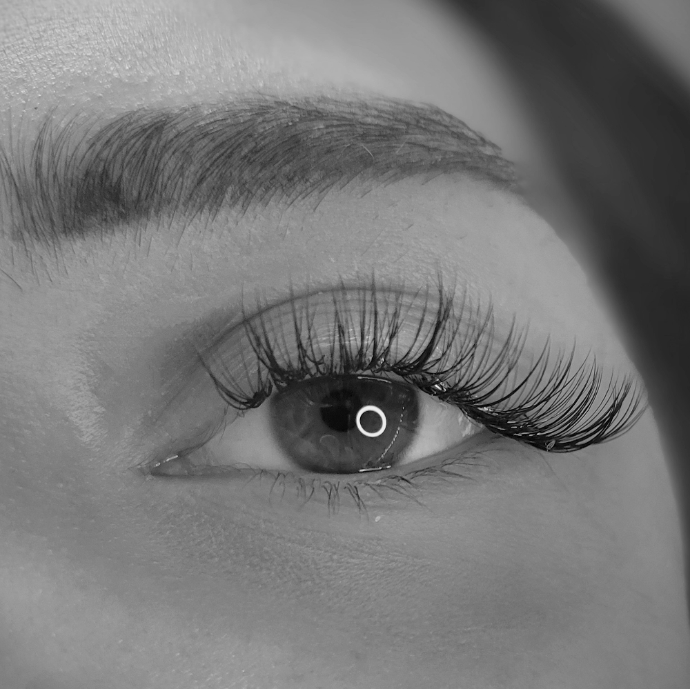 Classic-Natural Eyelash Extensions