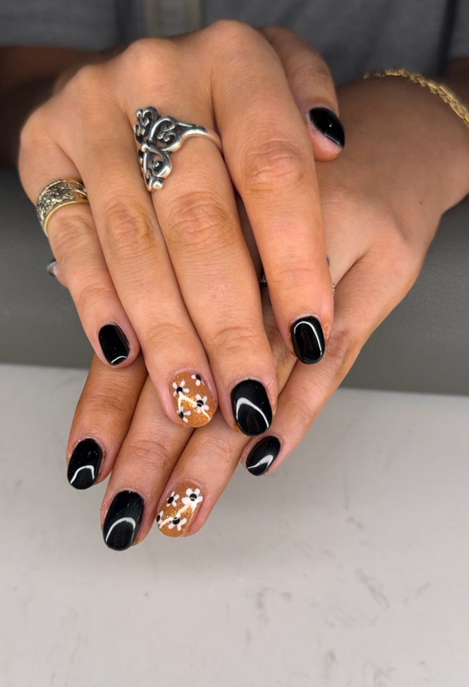 Simple Nail Art at Pampered’n’Polished in Haughton, LA