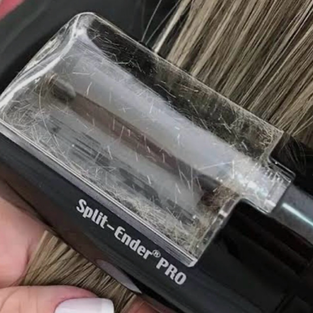 Splitends removal at Luxe Hair Lounge in brooklyn, NY