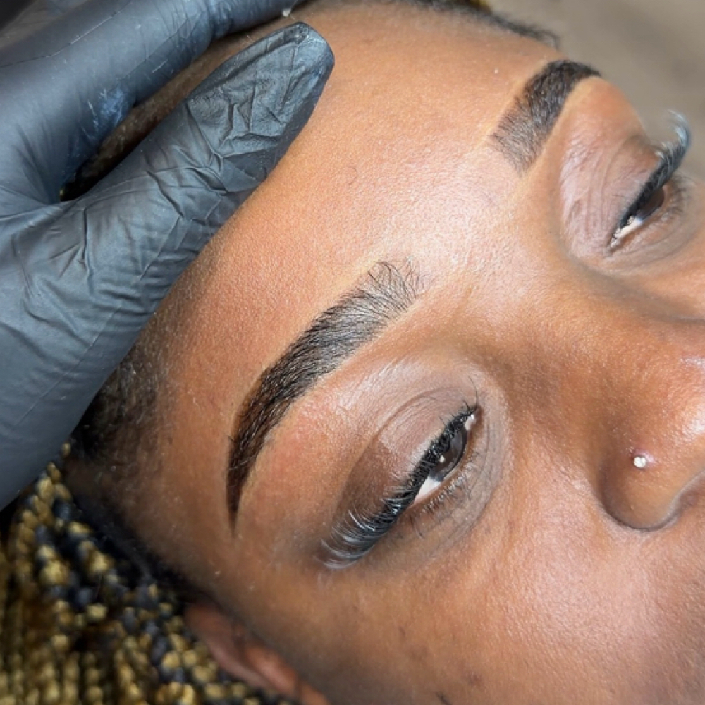 The Sculpted Brow Tint +WAX 🖤 at Pheebeesbeautybar in Palm Bay, FL