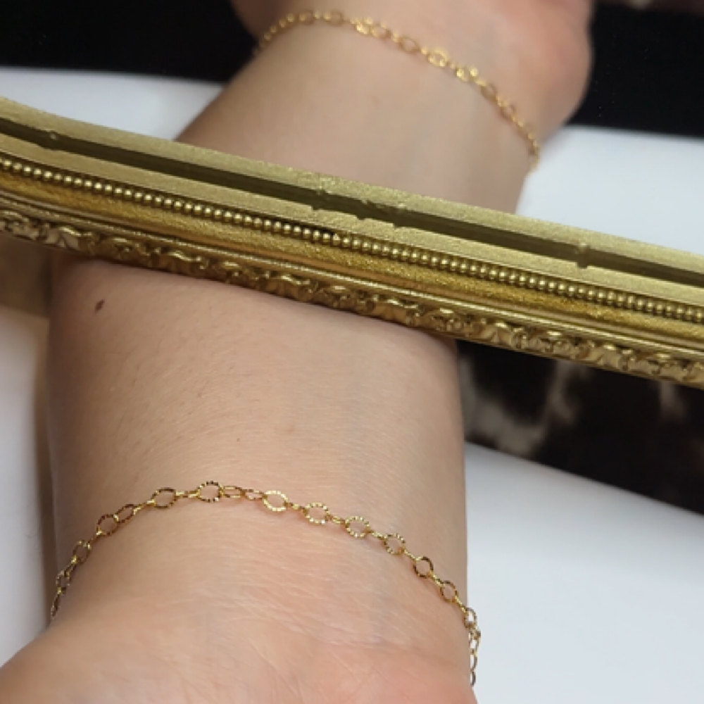 Bracelet-Permanent Jewelry at A.R Esthetics in San Rafael, CA