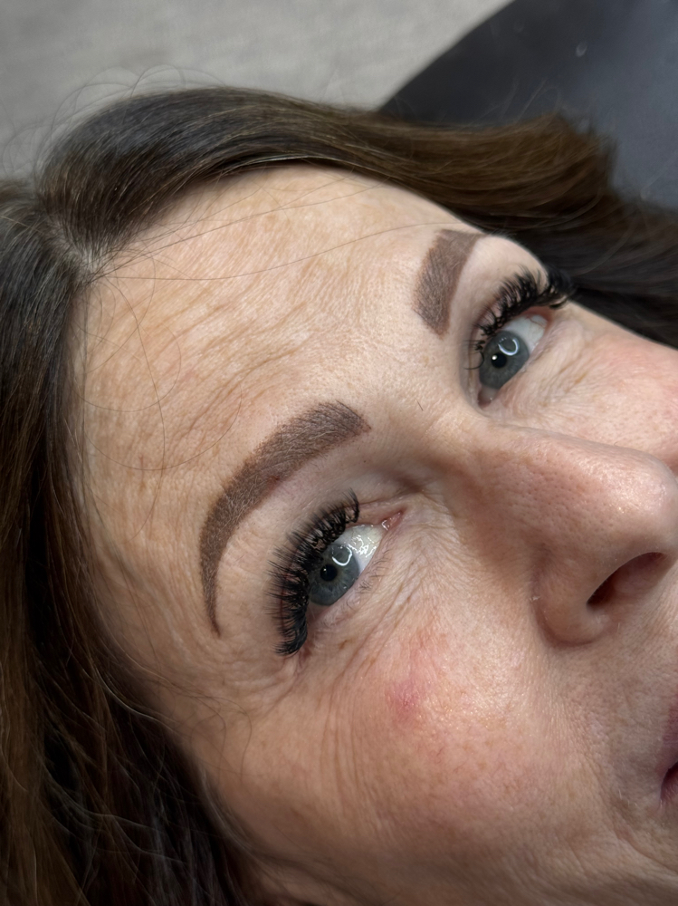 Hybrid Lash ~ Full Set