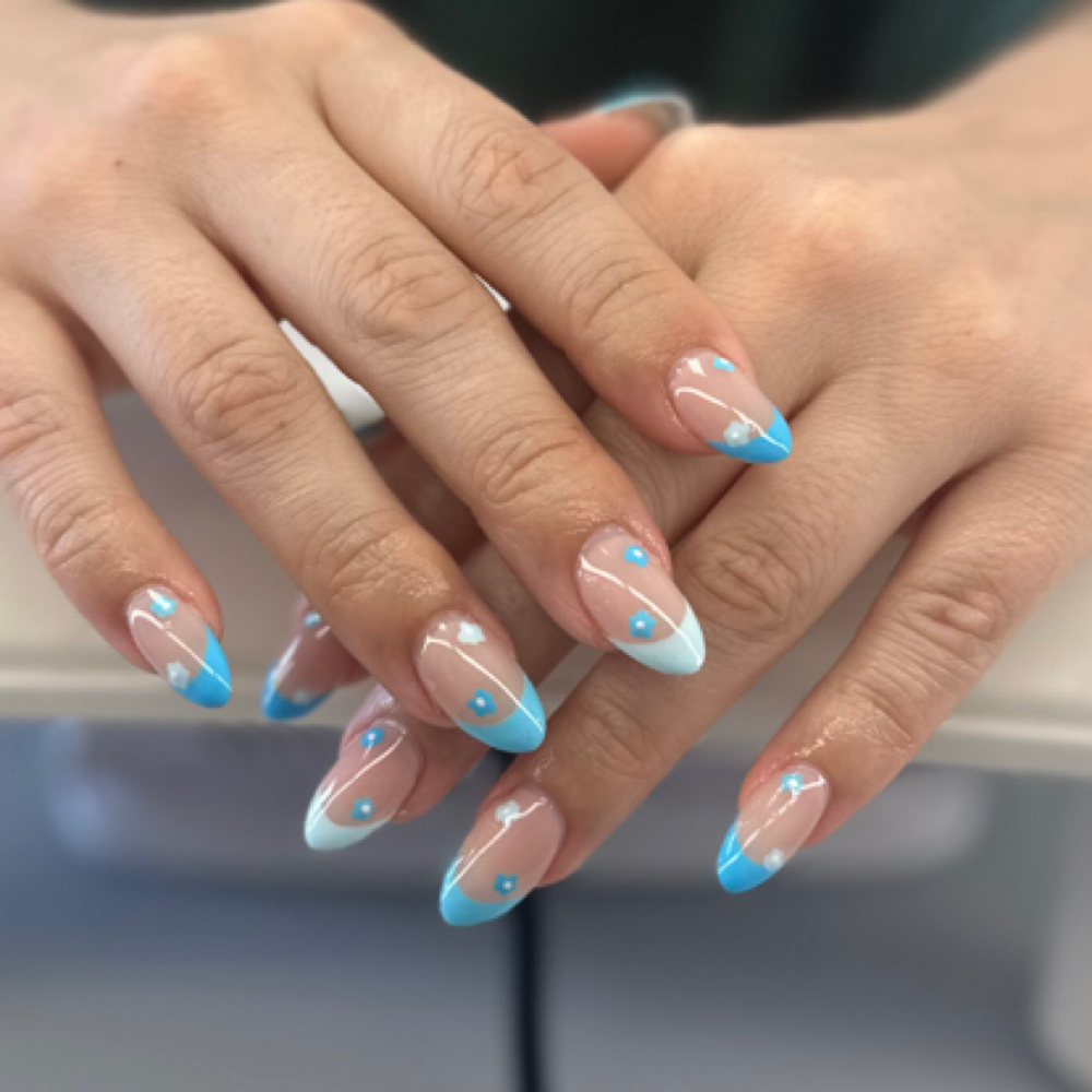 Trendy Art: 1 - 4 designs at Boots & Bows in Shenandoah, TX