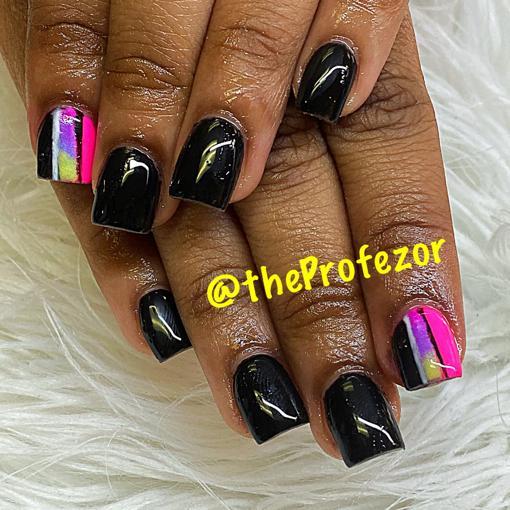 Shellac Manicure at Stormae Snobby Nailz llc in Sterling Heights, MI