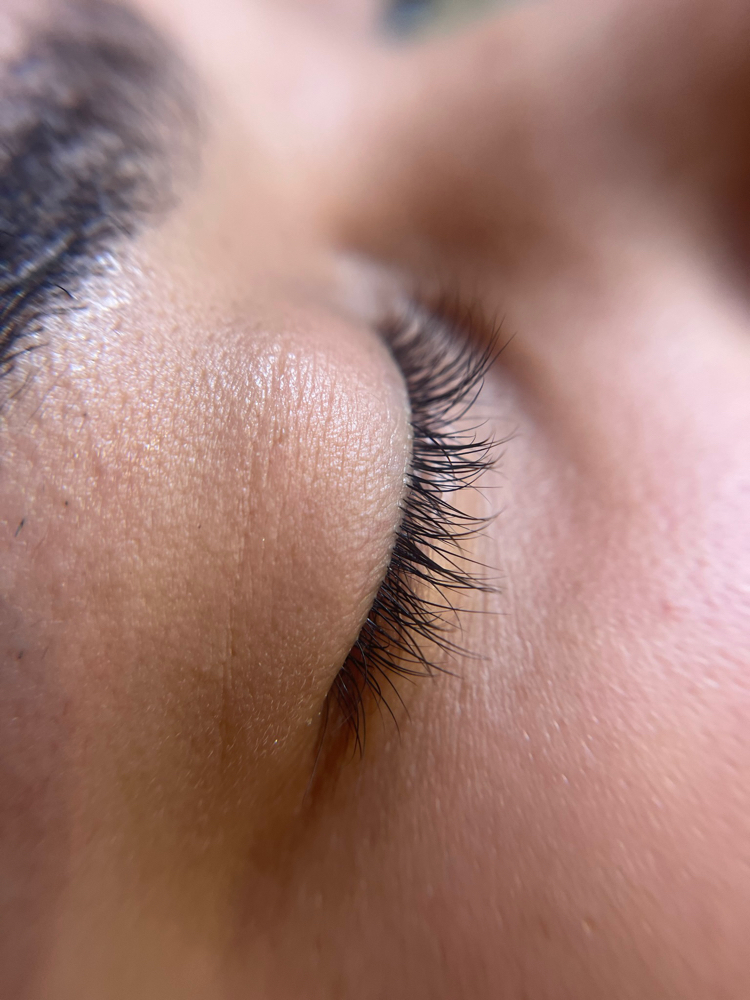 Eyelash Extension Removal