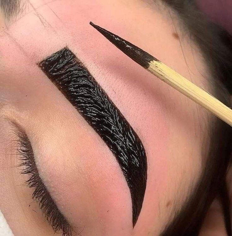 Brow Shape + Tint