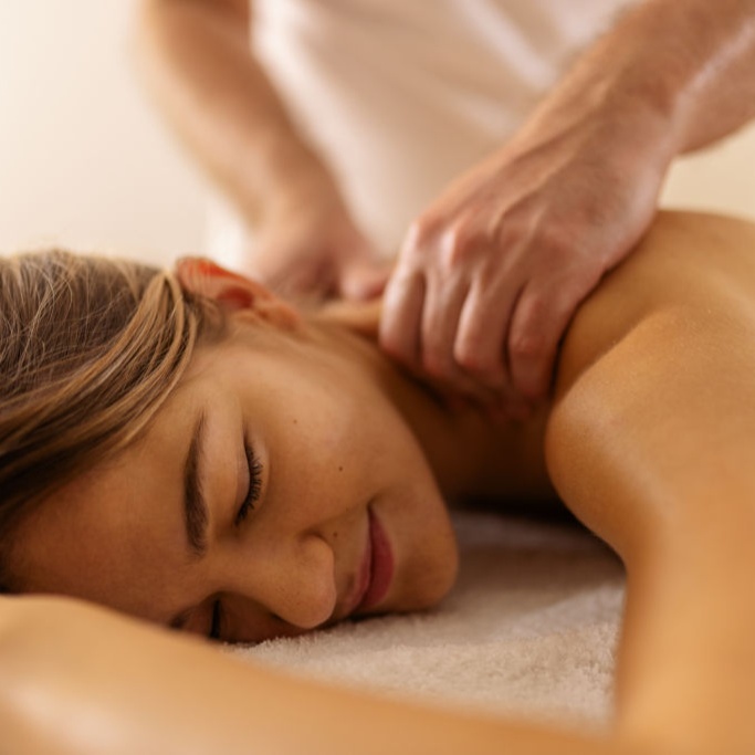 Relaxation Massage 60 Minutes at Tracy Brake Massage Therapist LLC in Champaign, IL