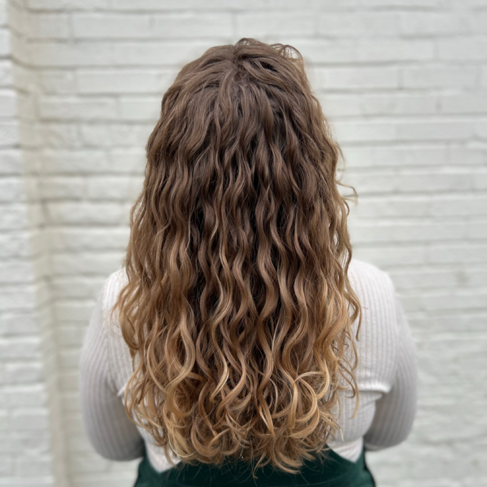 The Signature Experience-Light at Strength, Dignity + Curls in Hagerstown, MD