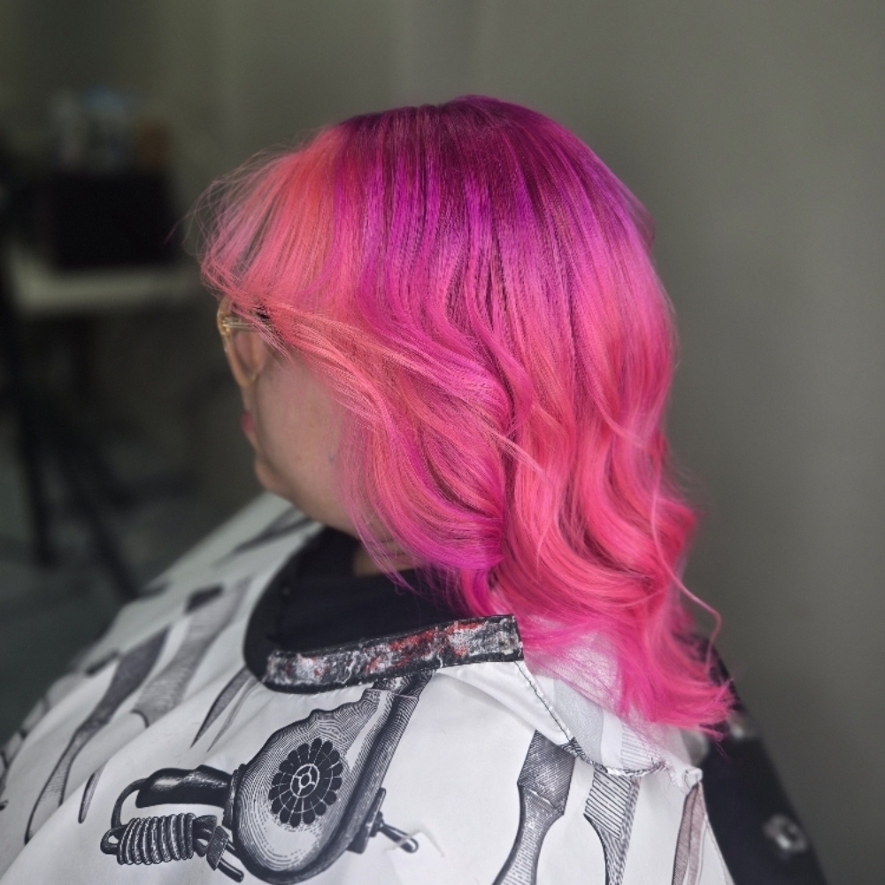 Cambio De Color at Dariolxi's Salon in Springfield, MA