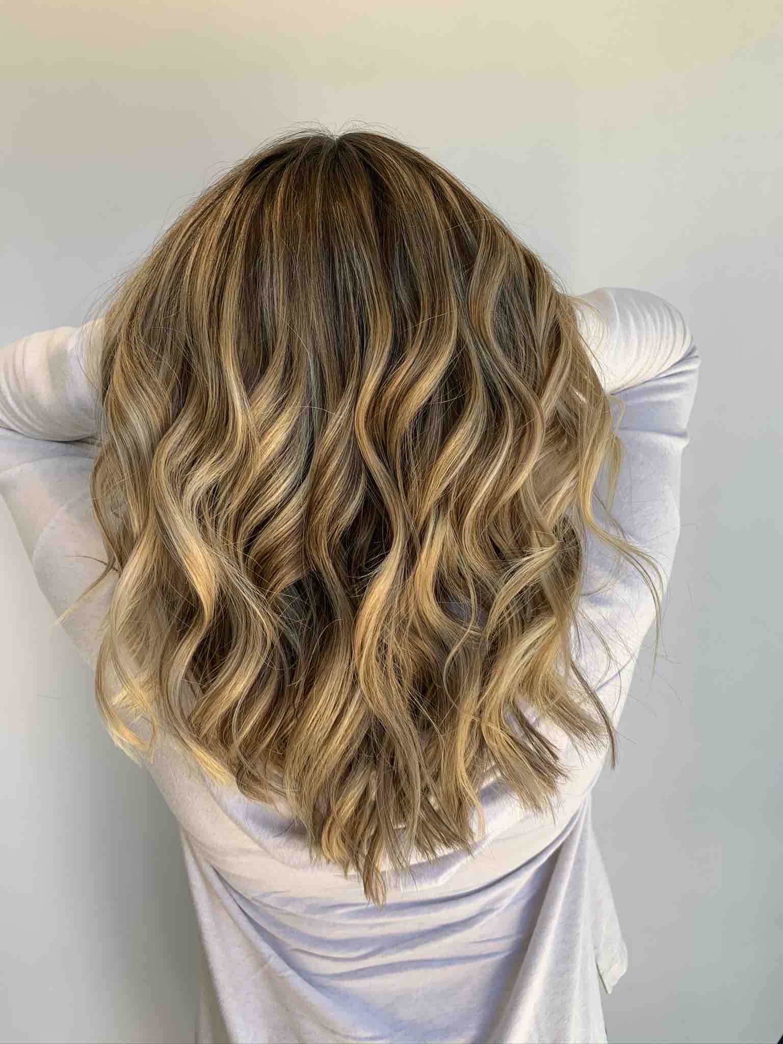 Balayage/Ombre/Specialty + Cut