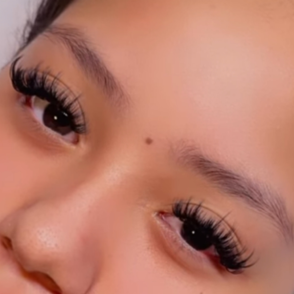 Wispy Eyelash Extensions at Desirous Beauty in Elizabeth, NJ