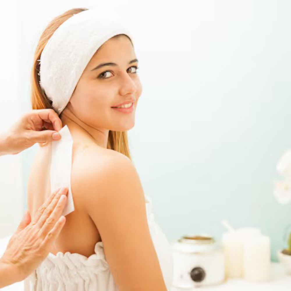 Shoulders at Em’s Esthetics in Cullman, AL