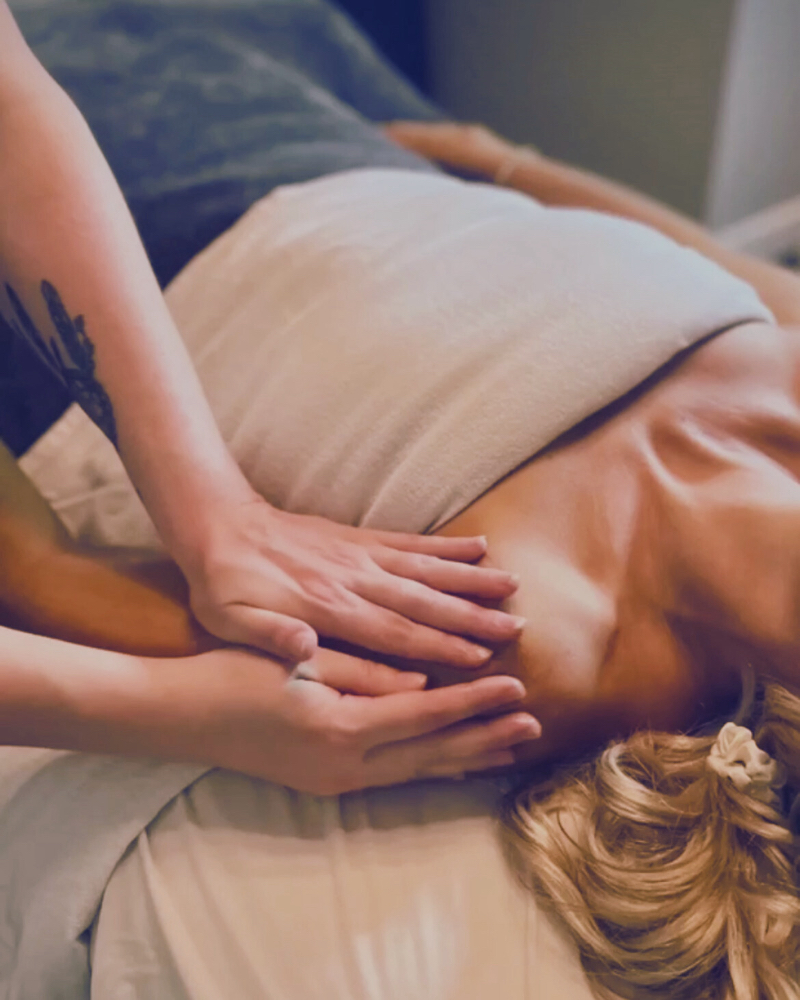 •Swedish Massage•