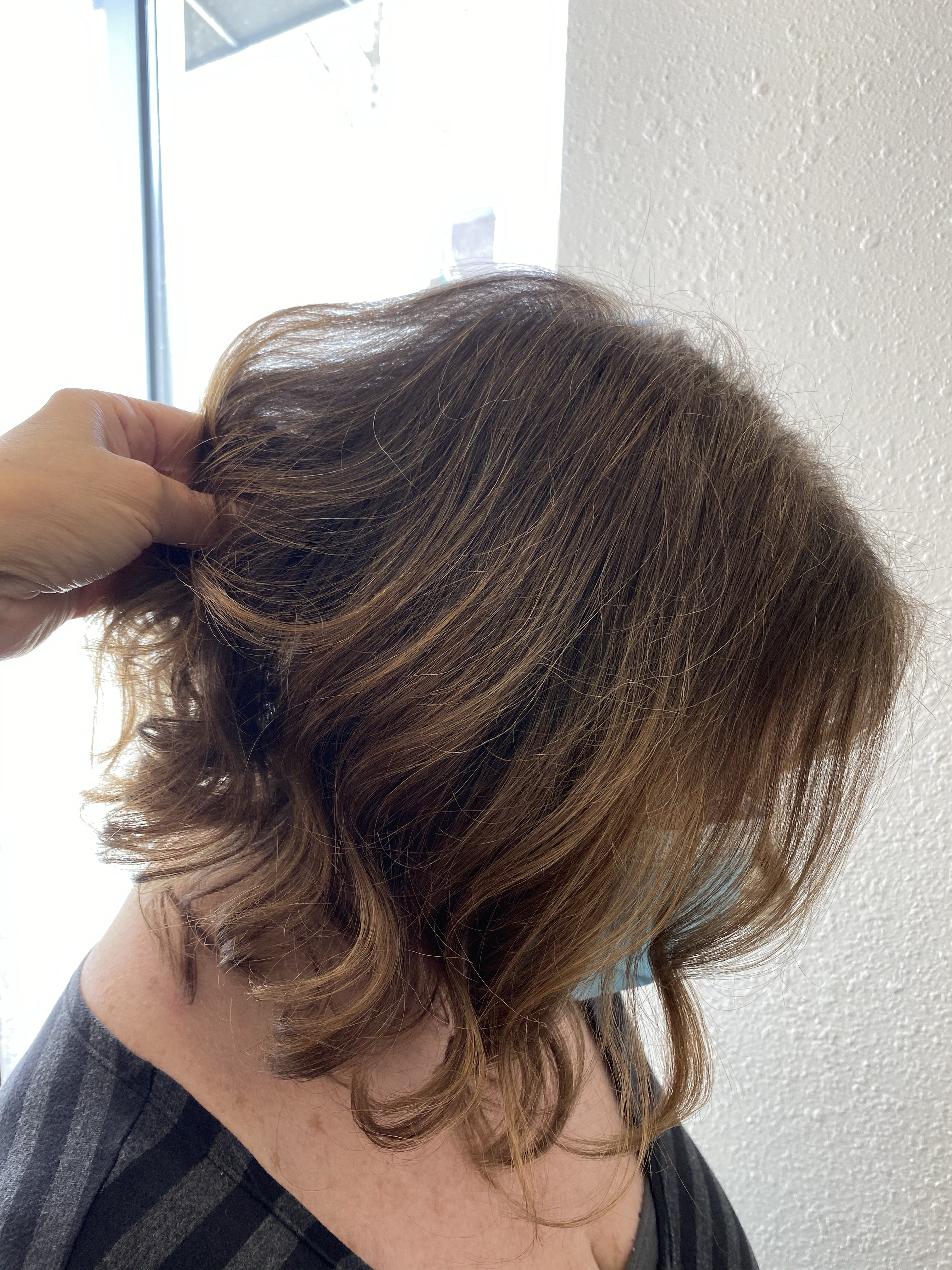 Womans Shoulder Cut/style