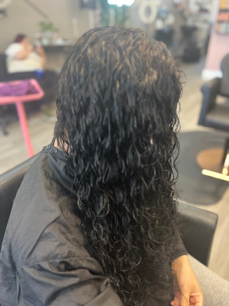 Perm (Curly Hair)