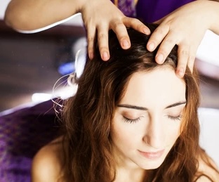 Scalp Treatment and 10 Min Massage