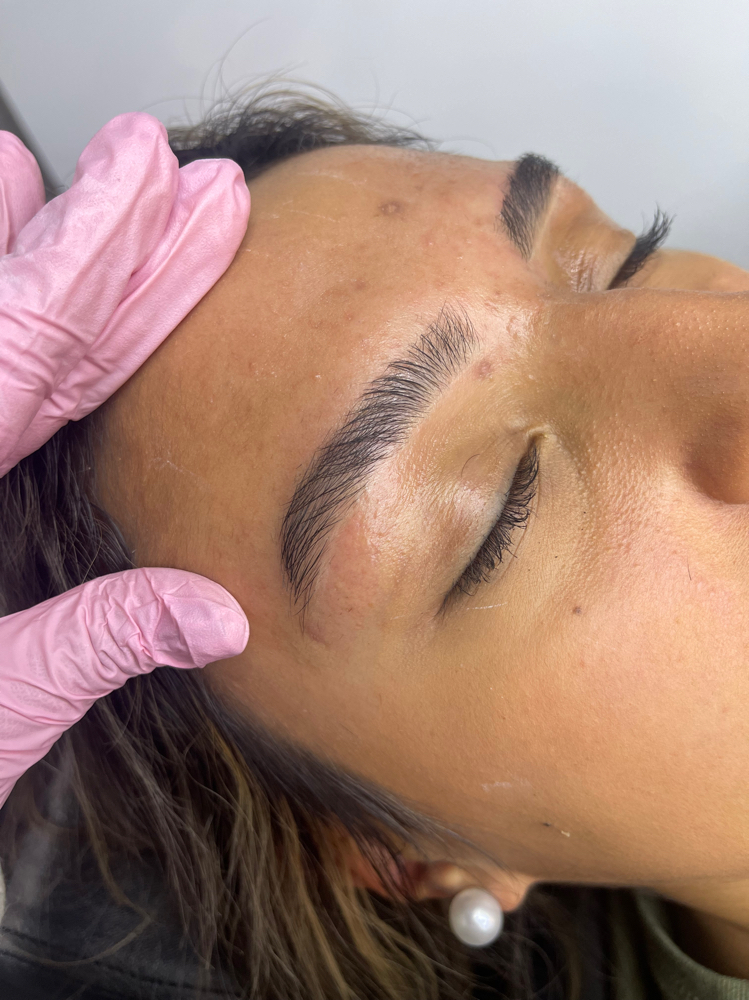 Eyebrow Waxing & Shaping