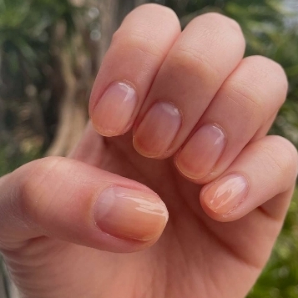 Invisible Structure Gel Manicure