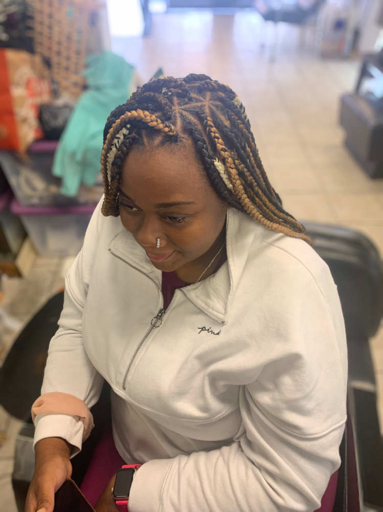 Medium Knotless Braids