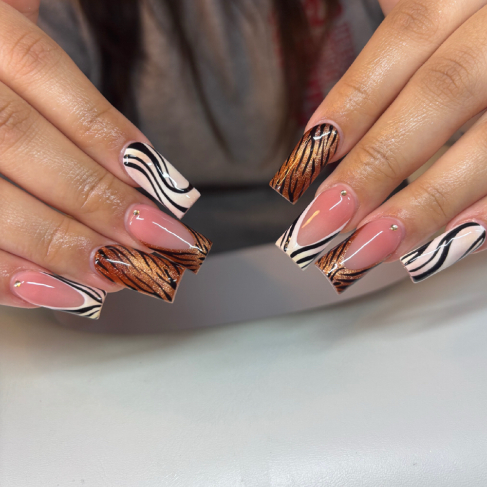 long full set at lexi.acrylicss in Janesville, WI