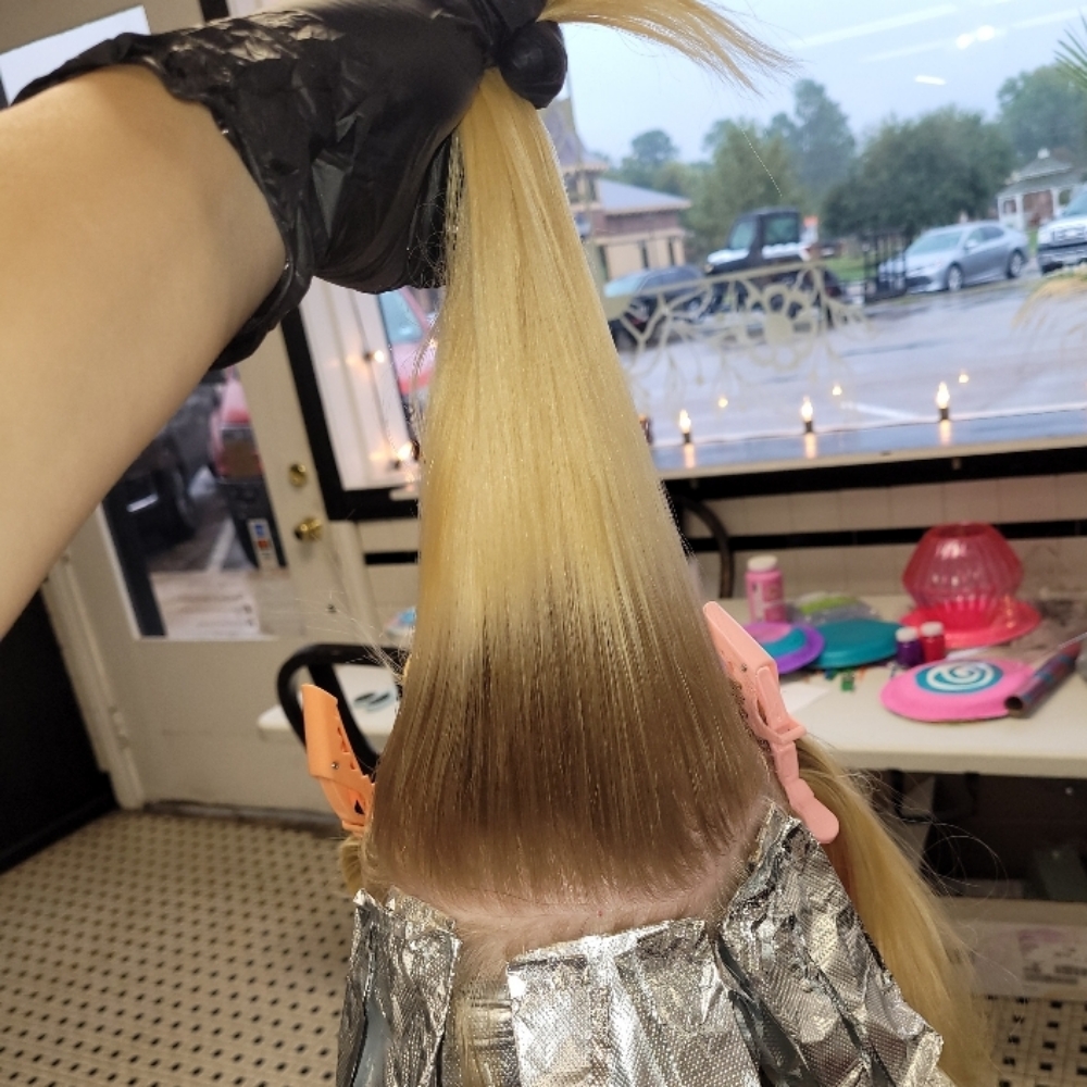 Corrective Color Consultation at Cre8ive Salon in Maud, TX