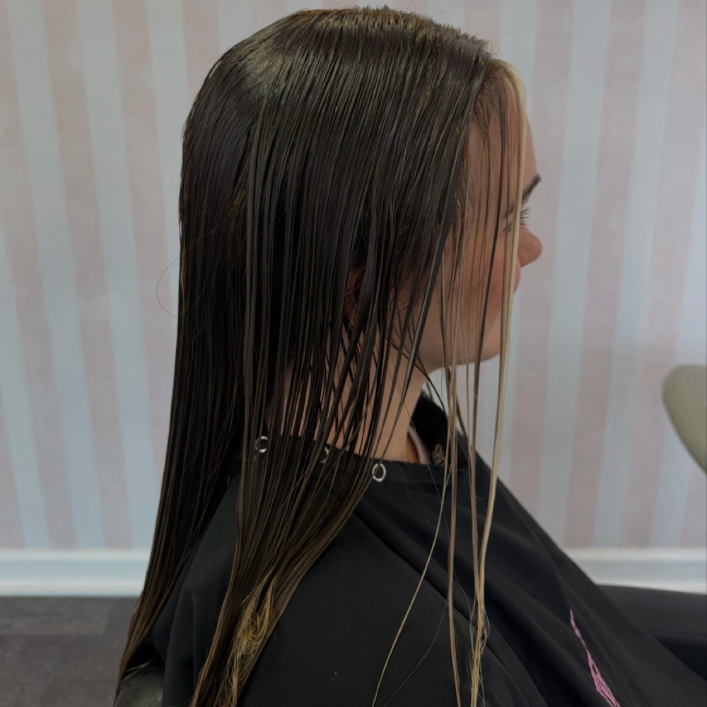 Root melt and global gloss at Get pretty with Paris in Latham, NY