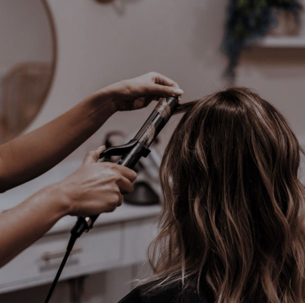 Updo/styles