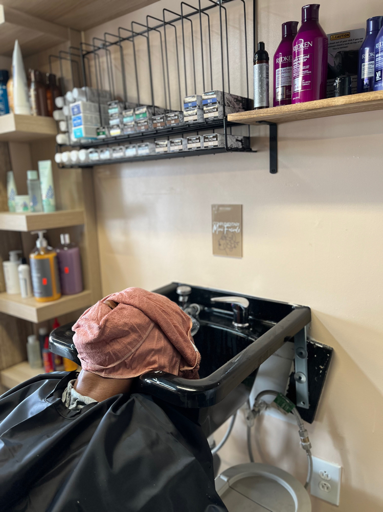 Deluxe Scalp Detox and Treatment