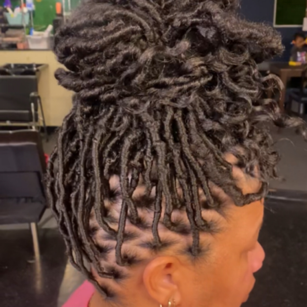 Faux Locs (natural Finish at Pheeling pretty in Gilbert, AZ