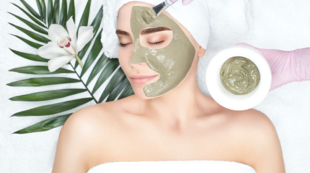 60 Minute Customized Facial Service