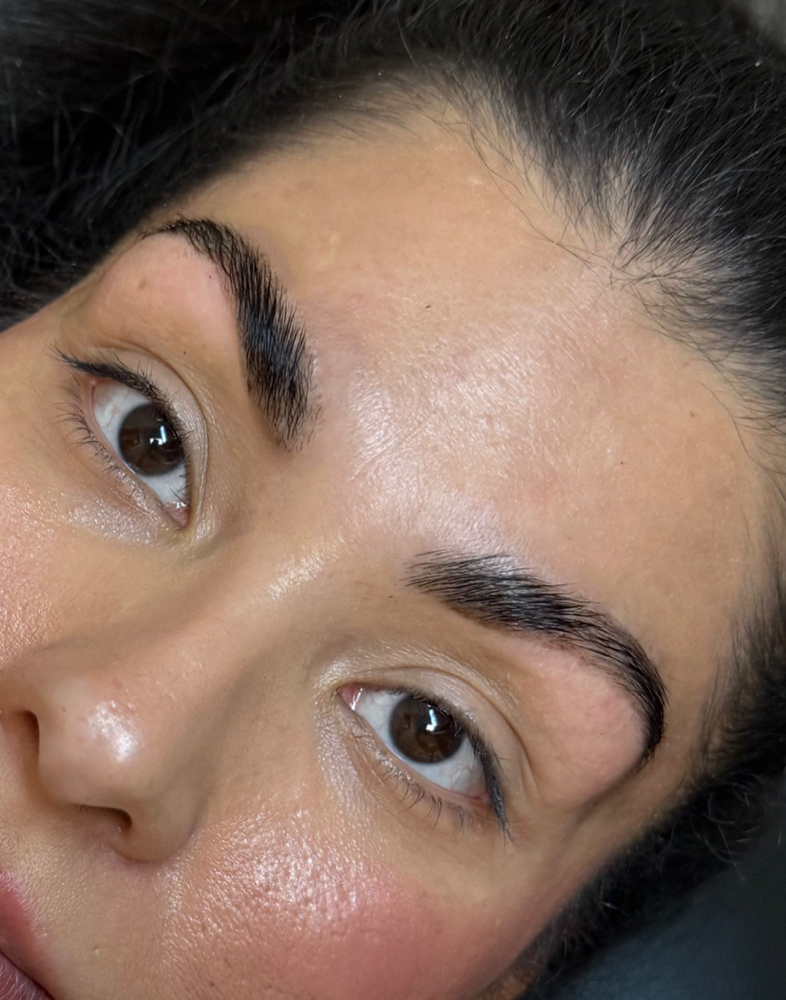 Henna Brow Tinting