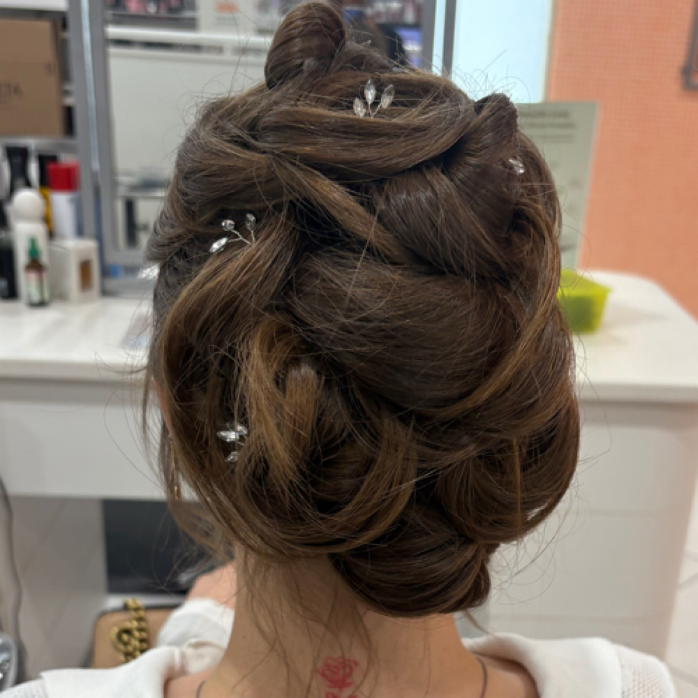 Up Dos at Healthy Root Studio llc in Charlottesville, VA