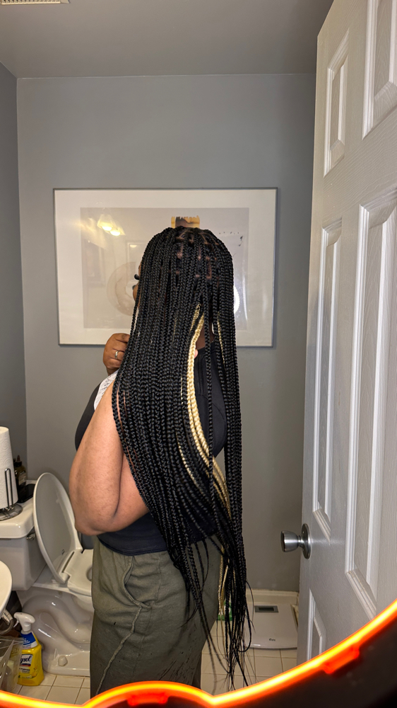 Medium Knotless Braids