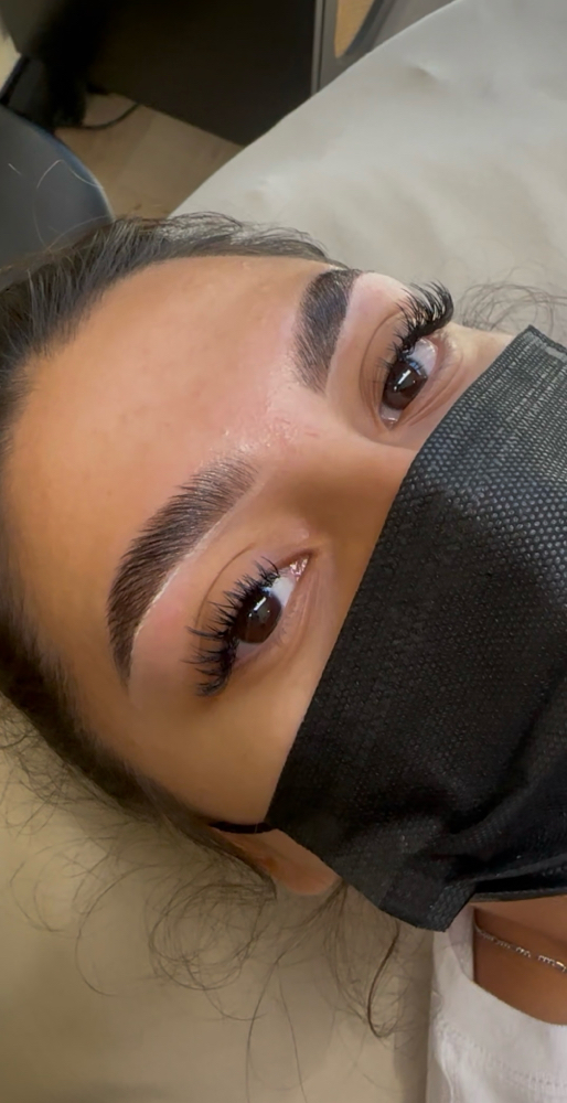 Brow Lami + Sculpt + Tint