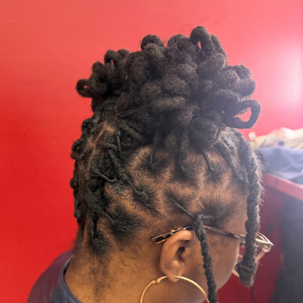 Retwist & Petals at Lockxury Love in Aurora, CO