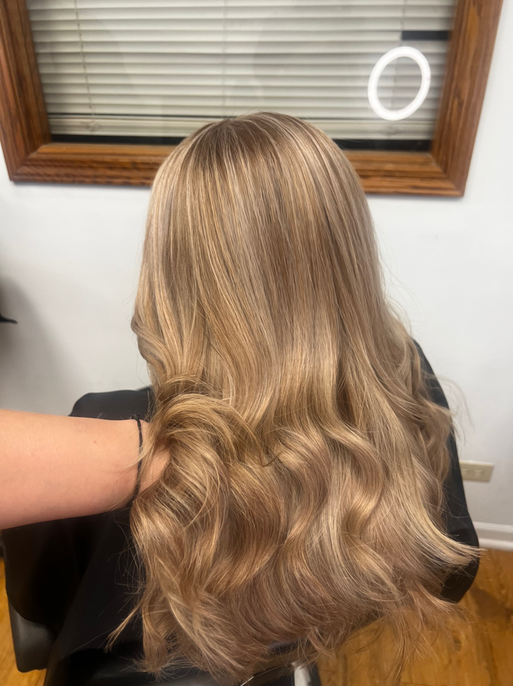 Deep Conditioner at Lu Hair Salon and Barbershop in South Elgin, IL