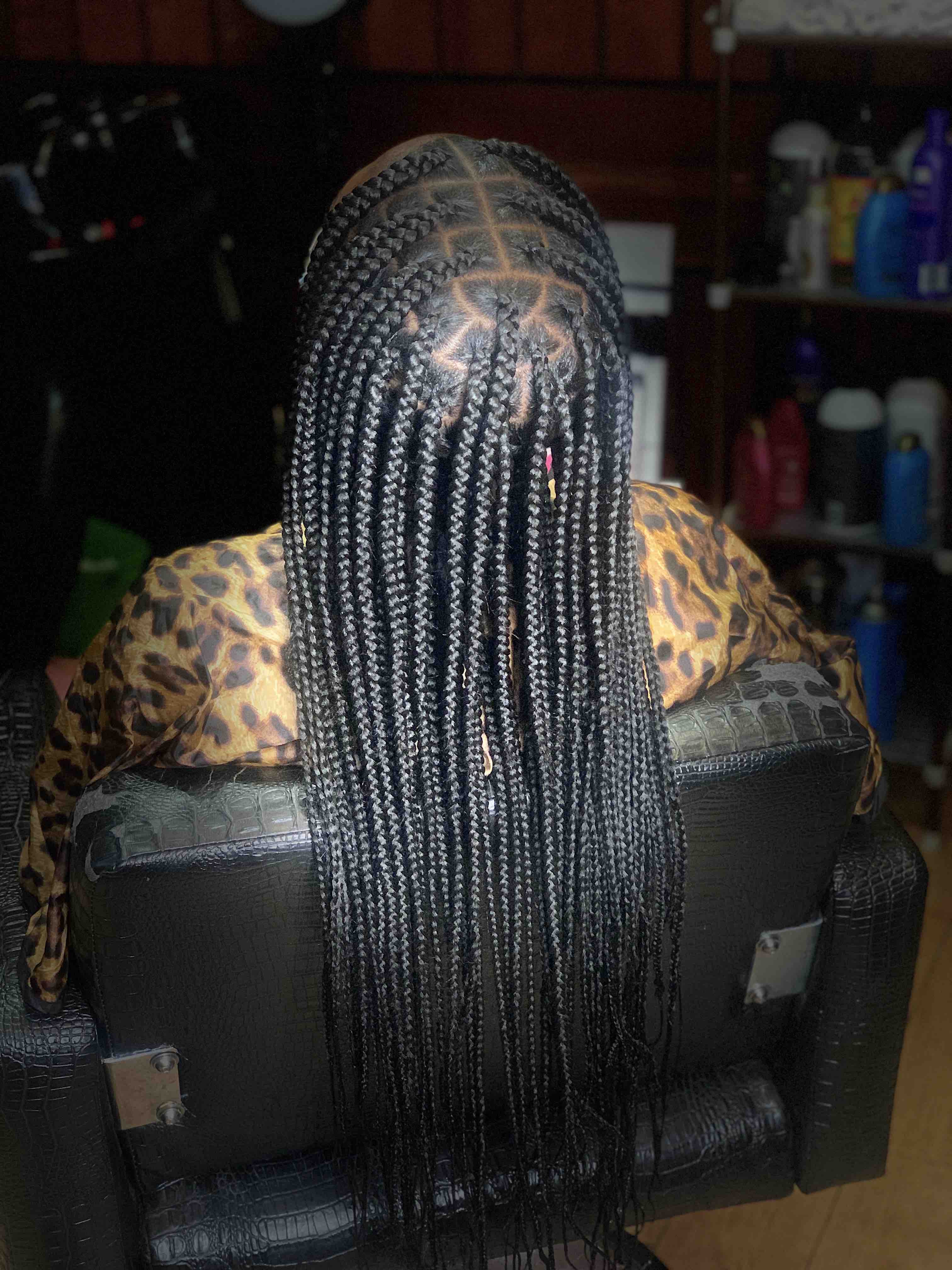 Knotless box braids