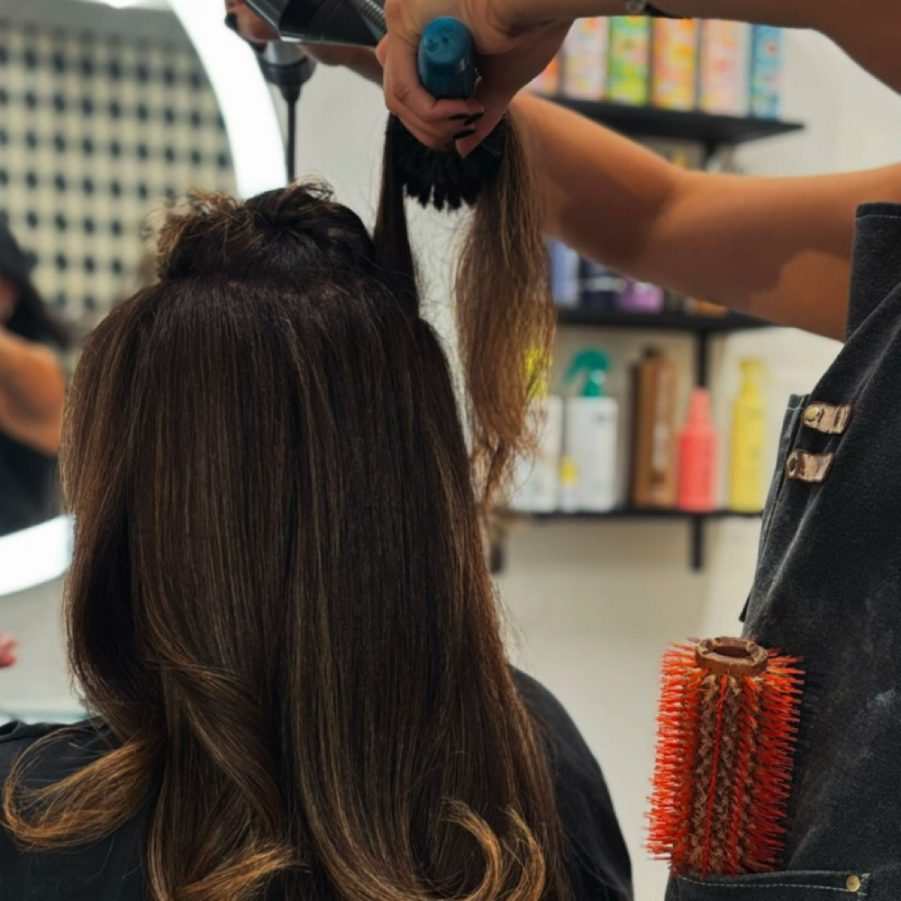 Blow Out Style at Liv2cut in Louisville, KY