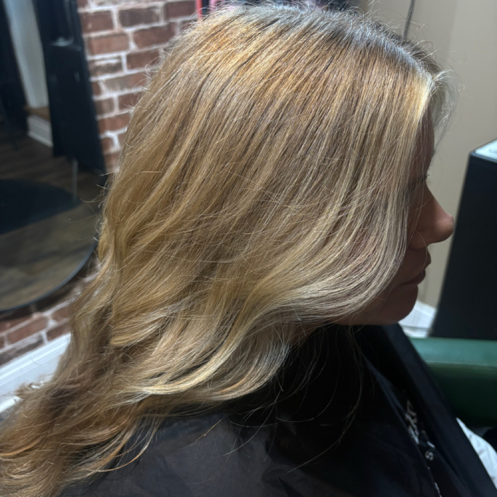 Wash|Cut|Style (Lexi G) at TheBlendedCollective in Indianapolis, IN