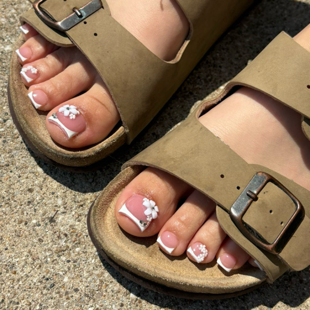 Acrylic Toes at Divine Design Lux Nail Bar in Springfield, MO