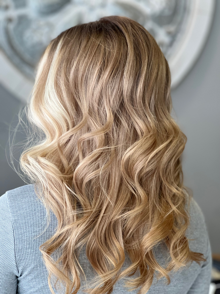 Dana - Lived-in-blonde