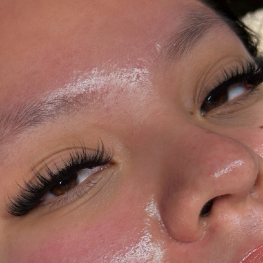 𝐖𝐢𝐬𝐩𝐲 𝐇𝐲𝐛𝐫𝐢𝐝 𝐅𝐢𝐥𝐥 at LASHESXMK in Rockford, IL