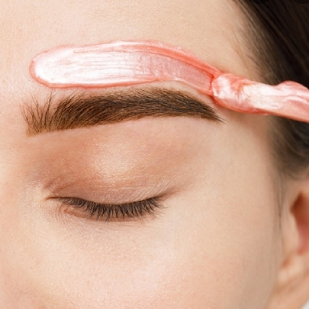 Eyebrow Wax at Miah Worthwhile in San Antonio, TX
